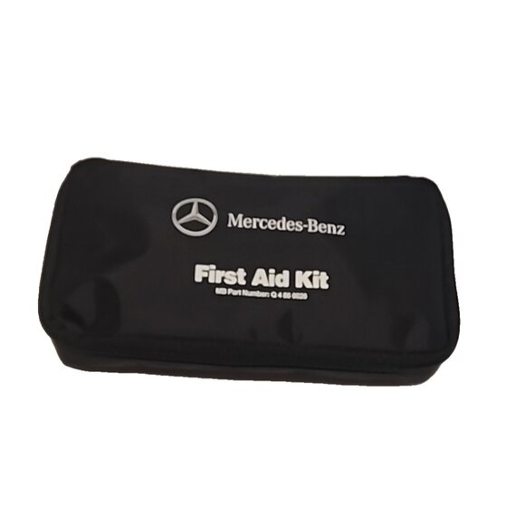 MERCEDES BENZ Genuine Factory Medical emergency First Aid Kit OEM Q 4 86 0026 - Picture 1 of 2